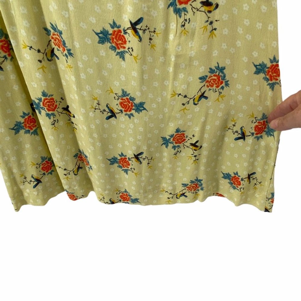 U.O. PALE YELLOW FLORAL/BIRDS HALTER DRESS.MINI 10 - Picture 6 of 10